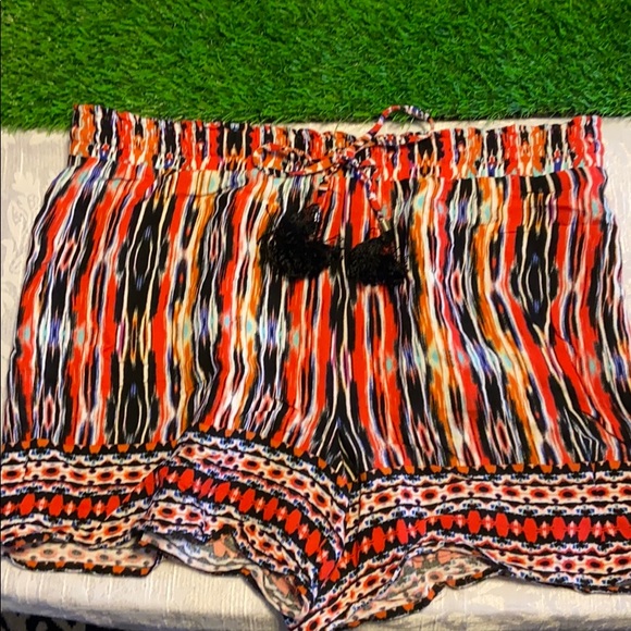 Ella Moss Pants - Ella Moss EUC multi-stripe shorts